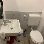 Lägenhet La Stanza Nel Borgo Bologna